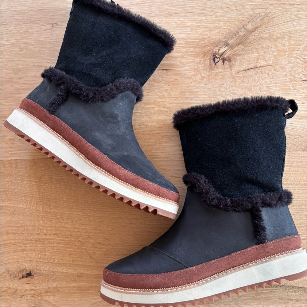 Stylish Black and Brown Women's Boots